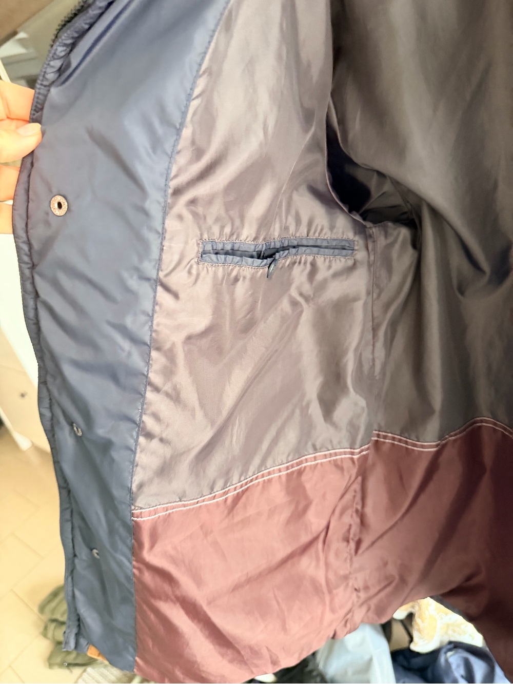 Quilted navy Jacket with Brown Trim - Men’s (worn like a women’s large or xl) - Picture 5 of 5
